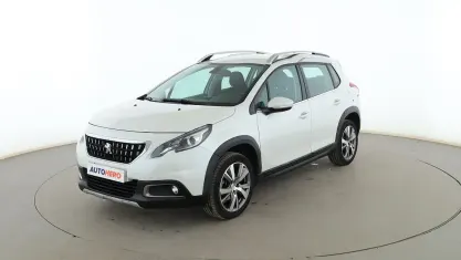 Usado Peugeot 2008 Allure 110 CV (80 kW) 2017 Blanco SUV