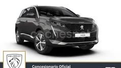 Gris / plata Usado 2023 Peugeot 5008 Allure Monovolumen | 27.995 € (Precio justo)