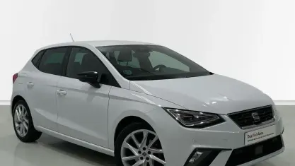 Usado Seat Ibiza FR 150 CV (110 kW) 2024 Blanco Utilitario