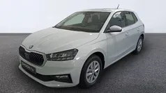 Blanco Usado 2024 Skoda Fabia Essence Berlina | 16.590 € (Precio justo)