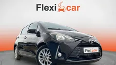 Negro Usado 2017 Toyota Yaris Active Berlina | 9090 € (Buen precio)