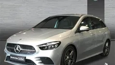Gris Usado 2023 Mercedes B200 AMG line Monovolumen | 31.900 € (Precio justo)