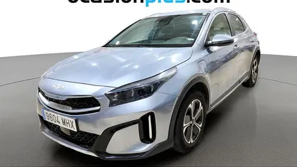 Usado Kia XCeed 141 CV (103 kW) 2023 Gris plata SUV
