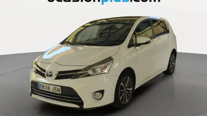 Usado Toyota Verso Advance 132 CV (97 kW) 2016 Blanco Monovolumen