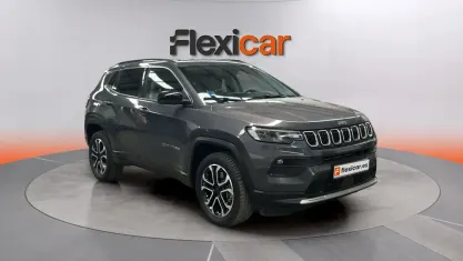 Usado Jeep Compass Limited 190 CV (139 kW) 2023 Gris SUV