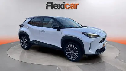 Usado Toyota Yaris Hybrid Style 92 CV (67 kW) 2022