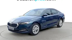 Usado 2023 Skoda Octavia Selection Berlina | 22.264 € (Super precio)
