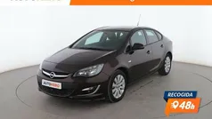 Usado 2014 Opel Astra Excellence | 9299 € (Precio justo)