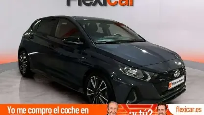 Usado Hyundai i20 84 CV (61 kW) 2023 Gris Utilitario