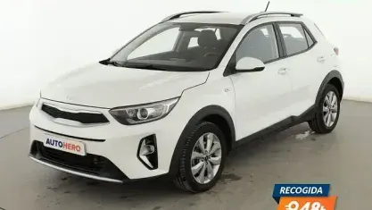 Begagnad Kia Stonic 101 HK (74 kW) 2022 Vit SUV