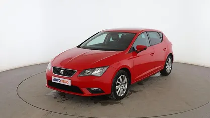 Usado Seat Leon Reference 110 CV (80 kW) 2015 Rojo Utilitario