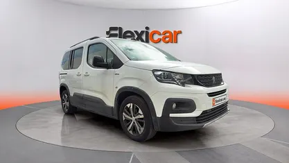 Usado Peugeot Rifter GT-line 101 CV (74 kW) 2019 Monovolumen