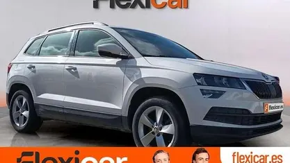 Usado Skoda Karoq Ambition 150 CV (110 kW) 2020 Blanco SUV