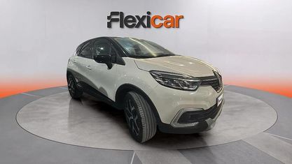 Begagnad Renault Captur Zen 131 HK (96 kW) 2019 Beige SUV
