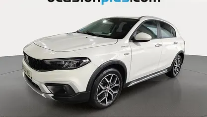 Usado Fiat Tipo Cross 131 CV (96 kW) 2023 Blanco SUV