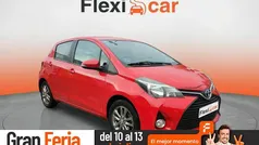 Rojo Usado 2017 Toyota Yaris Active Utilitario | 9790 € (Precio justo)