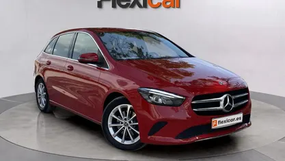 Usado Mercedes B200 151 CV (111 kW) 2019 Rojo Monovolumen