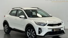 Blanco Usado 2023 Kia Stonic SUV | 18.390 € (Precio justo)