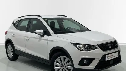Usado Seat Arona Ecomotive 115 CV (84 kW) 2020 Blanco SUV