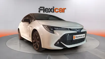 Begagnad Toyota Corolla Sport 180 HK (132 kW) 2019 Vit Sedan