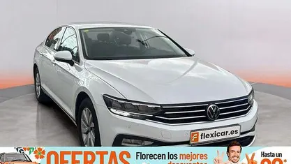 Usado VW Passat 122 CV (89 kW) 2020 Gris Berlina