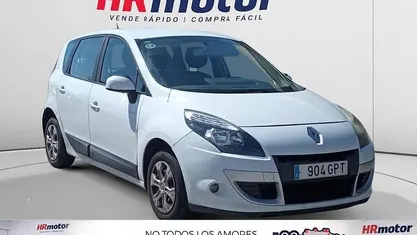 Usado Renault Scénic III Expression 106 CV (77 kW) 2009 Blanco Monovolumen