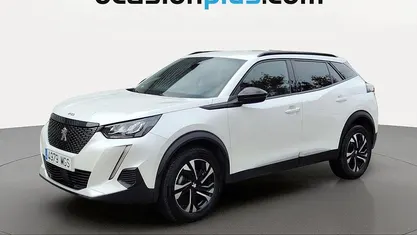 Usado Peugeot 2008 Allure 131 CV (96 kW) 2023 Blanco SUV