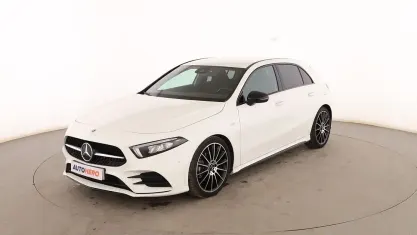 Usado Mercedes A200 AMG line 150 CV (110 kW) 2021 Blanco Berlina