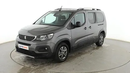 Gris Usado 2022 Peugeot Rifter Active Monovolumen | 22.999 € (Precio justo)