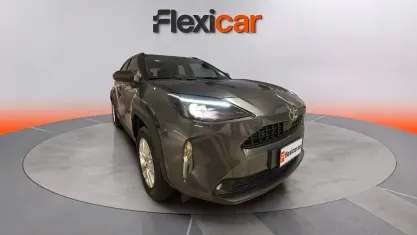 Usado Toyota Yaris Active 130 CV (95 kW) 2025 Gris Utilitario