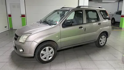 Usado Suzuki Ignis 94 CV (69 kW) 2005