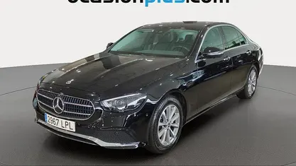 Usado 2021 Mercedes E220 Berlina | 33.727 € (Buen precio)