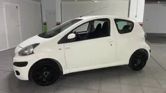 Blanco Usado 2009 Toyota Aygo Utilitario | 3200 € (Precio justo)