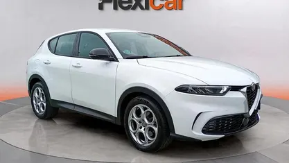 Usado 2023 Alfa Romeo Tonale Sprint SUV | 22.890 € (Precio justo)