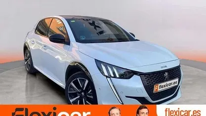 Usado Peugeot 208 GT-line 101 CV (74 kW) 2020 Utilitario