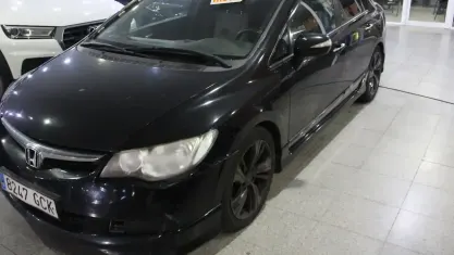 Usado Honda Civic Hybrid 115 CV (84 kW) 2008 Negro Berlina