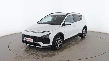 Usado Hyundai Bayon Style 120 CV (88 kW) 2024 Blanco SUV