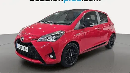 Rojo Usado 2019 Toyota Yaris Hybrid Sport Utilitario | 16.628 € (Precio justo)
