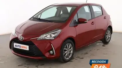 Usado Toyota Yaris Active 111 CV (81 kW) 2017 Rojo Utilitario