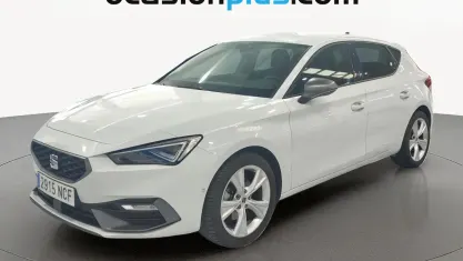 Usado Seat Leon FR 116 CV (85 kW) 2025 Blanco Utilitario