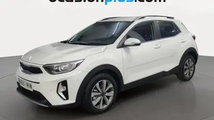 Usado Kia Stonic 101 CV (74 kW) 2024 Blanco SUV