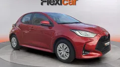 Usado 2023 Toyota Yaris Hybrid Style Berlina | 16.990 € (Super precio)