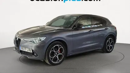 Negro Usado 2021 Alfa Romeo Stelvio Veloce SUV | 24.773 € (Super precio)