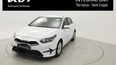 Blanco Usado 2024 Kia Ceed Utilitario | 18.200 € (Precio justo)