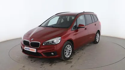 Usado BMW 218 Gran Tourer Sport Line 150 CV (110 kW) 2016 Rojo Monovolumen