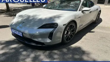 Usado Porsche Taycan Turbo 650 kW (884 CV) 1970 Blanco Berlina