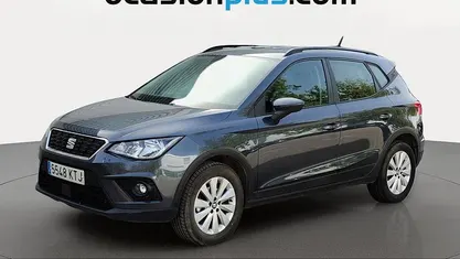 Usado Seat Arona Style 116 CV (85 kW) 2019 Azul SUV
