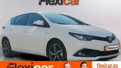 Blanco Usado 2018 Toyota Auris Hybrid Active Utilitario | 15.990 €