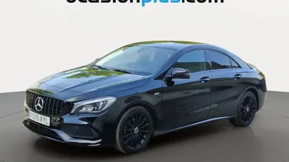 Usado Mercedes CLA200 AMG 136 CV (100 kW) 2019 Negro Berlina