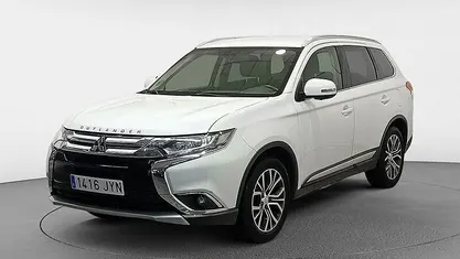 Blanco Usado 2017 Mitsubishi Outlander Motion SUV | 13.750 € (Buen precio)